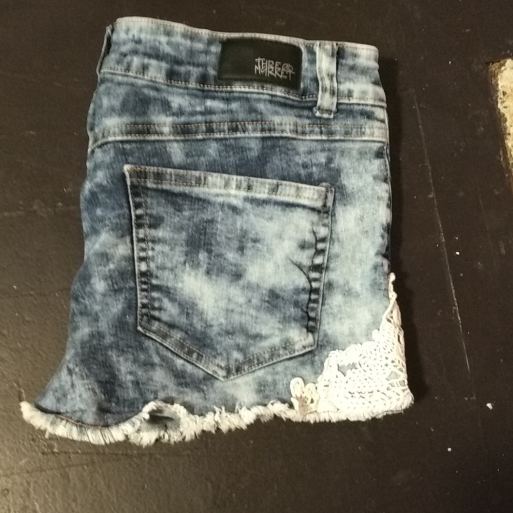 Thred market shorts-size 9